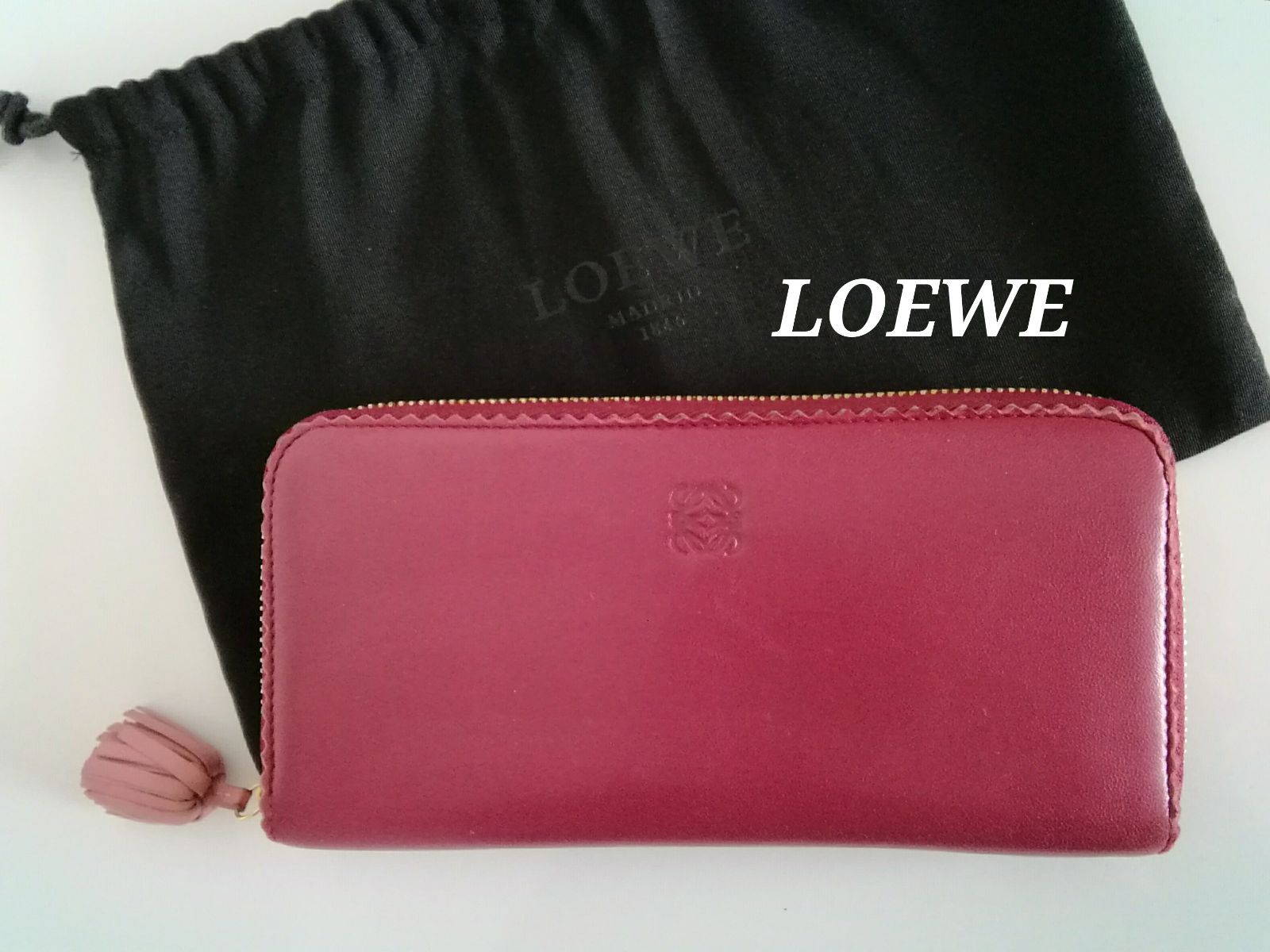LOEWE ロエベ ラウンドファスナー タッセル 長財布 - メルカリ 