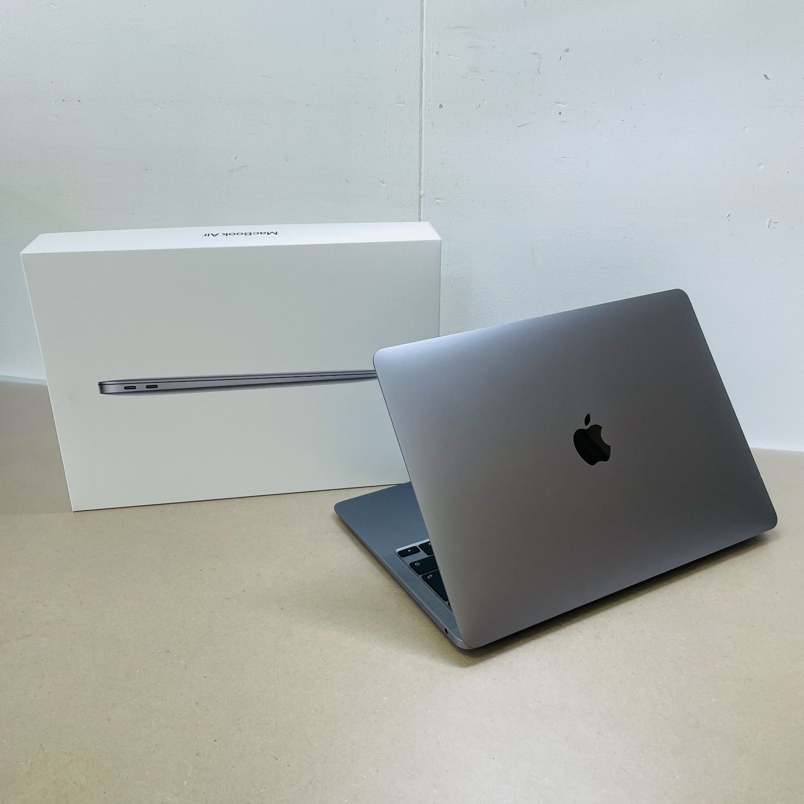 美品 バッテリー最大容量100% MacBook Air 2020 M1 16GB 256GB