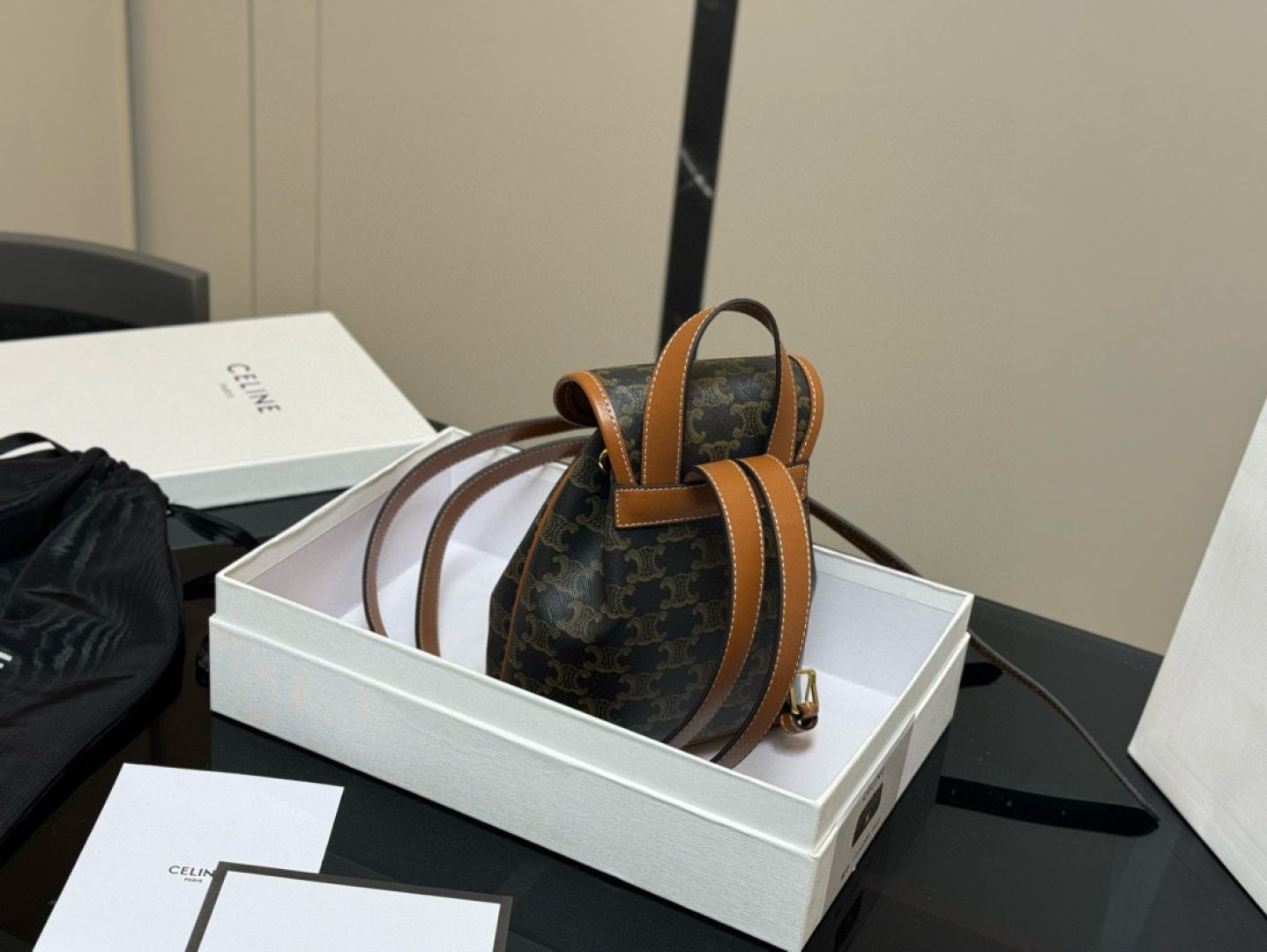 国内発送セリーヌボックスバッグ スティングレイ Celine Black Stingray Mini Box Bag | Yoogi's Closet