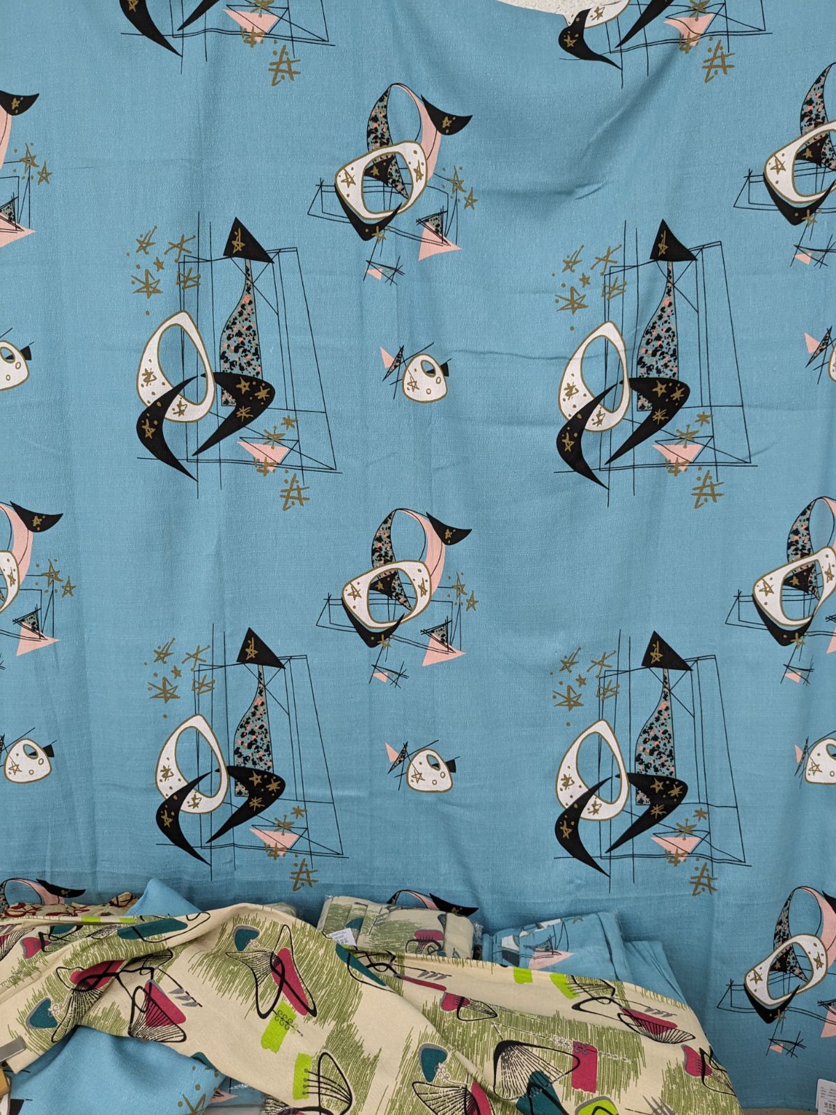 50,s柄 カーテン2枚ブルーパレット140