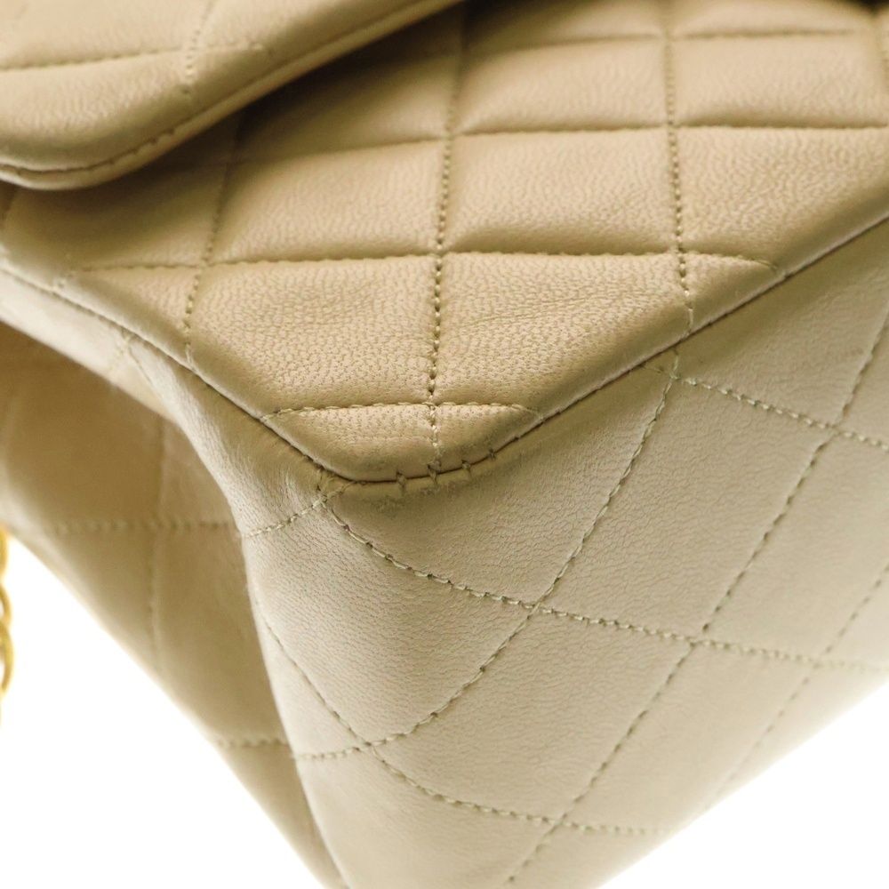 CHANEL ラムスキン マトラッセ 人気サイズ25 ゴールド金具 CHANEL 【シャネル】マトラッセ 25 ラムスキン ベージュ