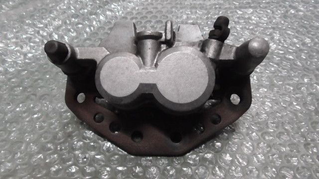 バリオス ZR250A-061xxx の フロント キャリパー 1759890997