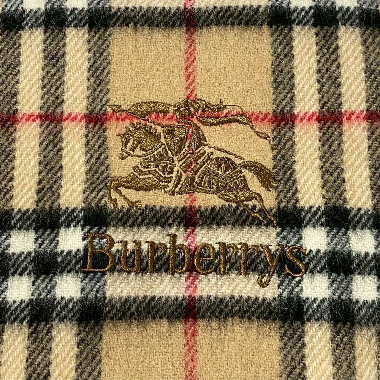 [美品] BURBERRYS 　ノバチェック柄　ウール100%ひざ掛け バーバリー ひざ掛け ブランケット ウール100% BURBERRY 新品未