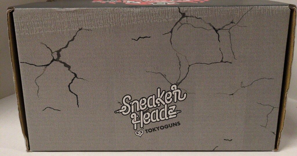 TOKYOGUNS 怪獣スニーカーヘッド シカゴカラー 02 - メルカリ