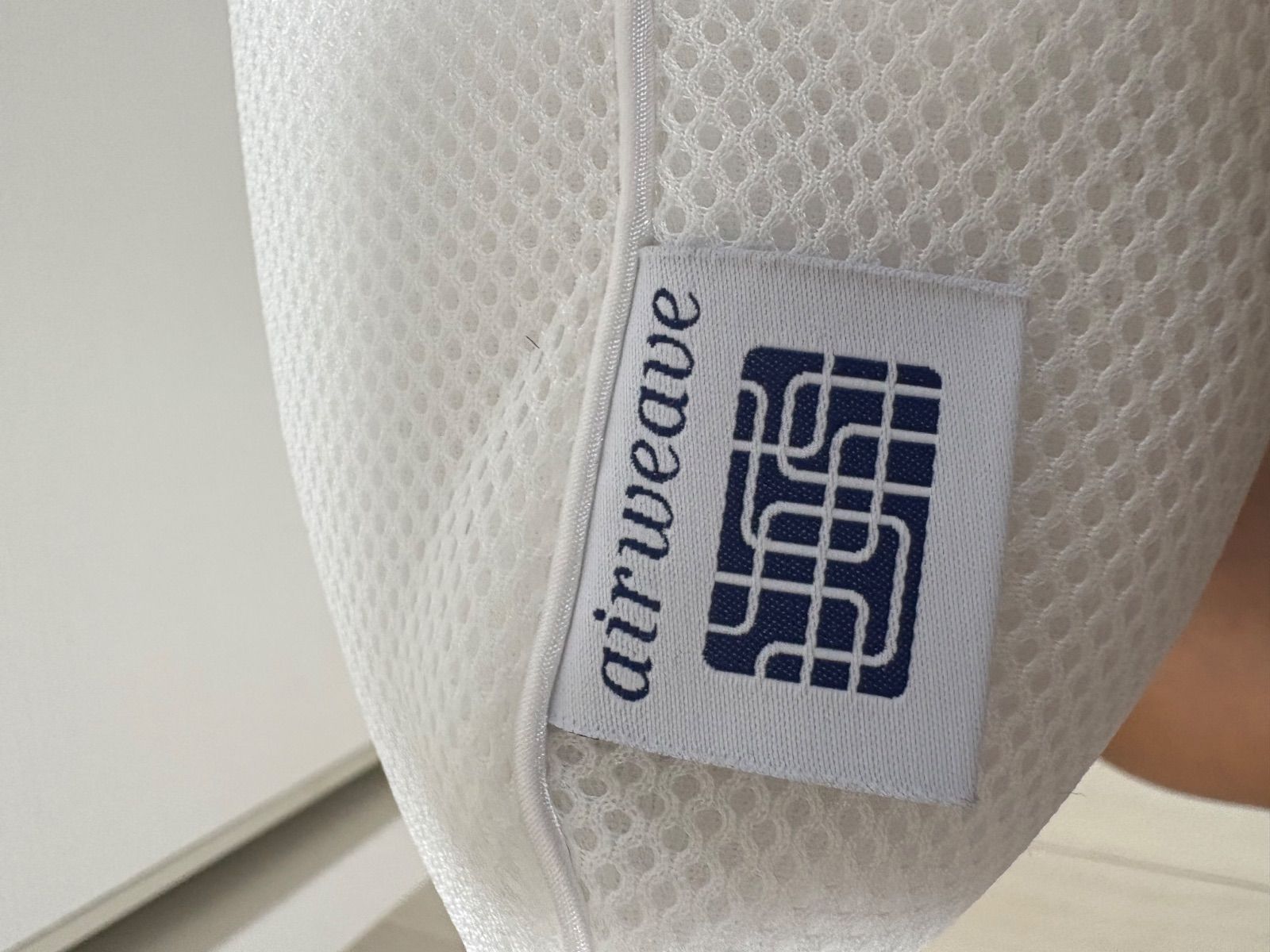 airweave S-LINEメッシュ枕 ホワイト 2.3度使用】airweave S-LINE