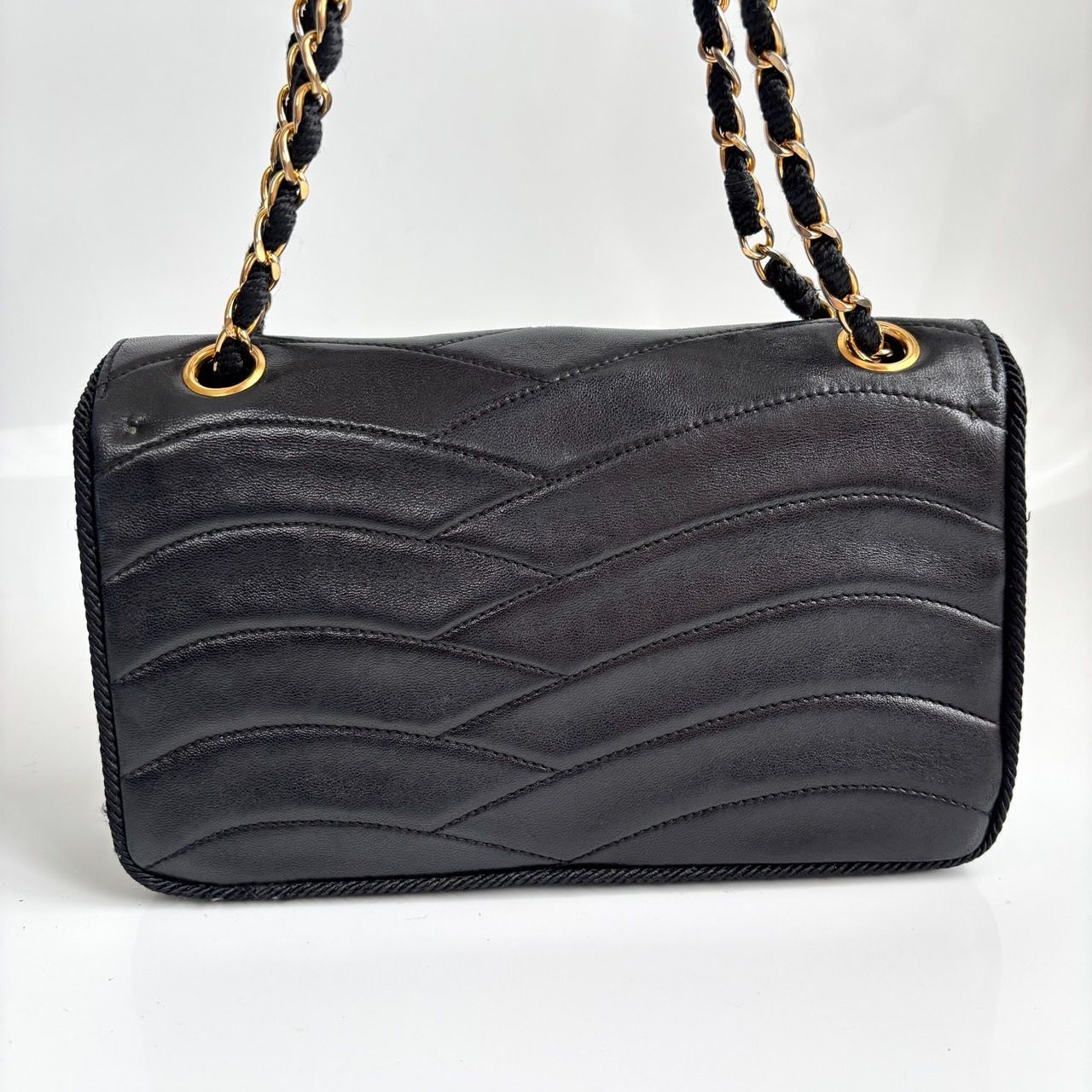 希少モデル 美品 CHANEL シャネル マトラッセ ラムスキン ダブル