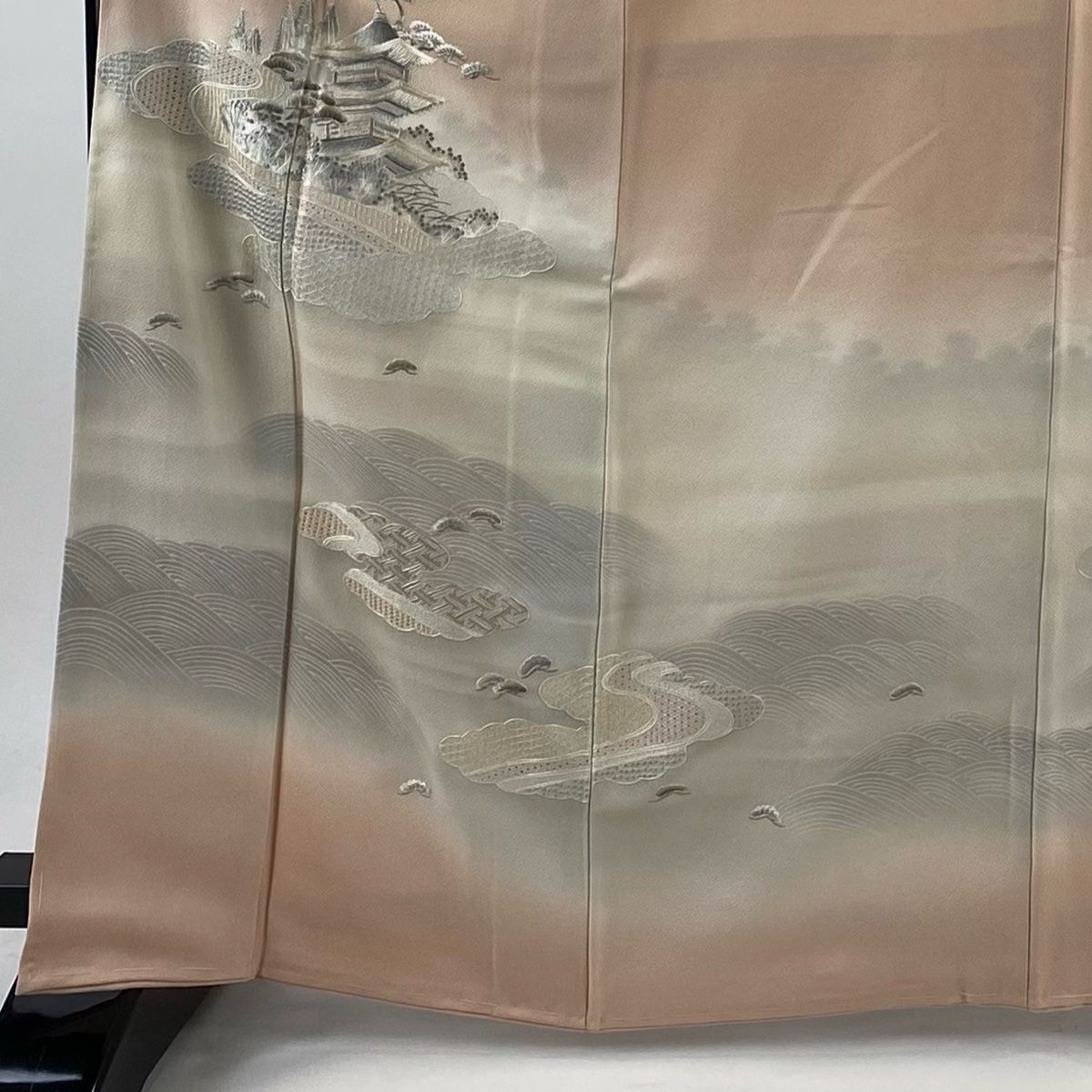 蘇州刺繍 付下げ 正絹　グラデーション　地紋　袷 付下げ 身丈166cm 裄丈66.5cm M 袷 薄物 松 蘇州刺繍 ぼかし 薄
