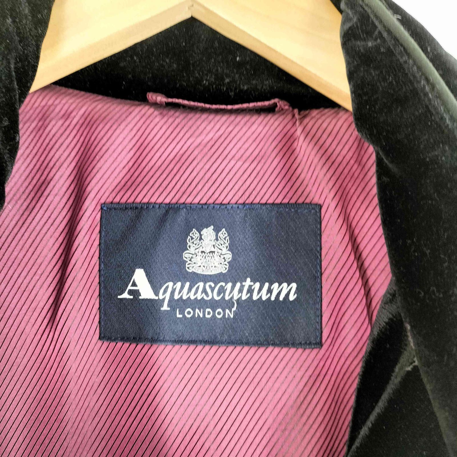 アクアスキュータム AQUASCUTUM ベロア ダウンジャケット