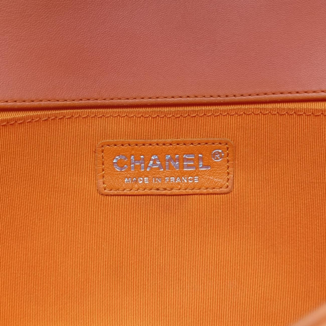 シャネルChanelボーイシャネルオレンジラムスキンA6708620176525