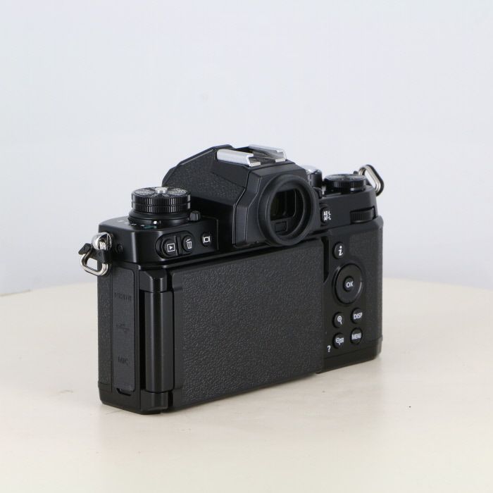 ニコン Nikon FE ボディ ブラック 完動品 #301b 美品】Nikon ニコン