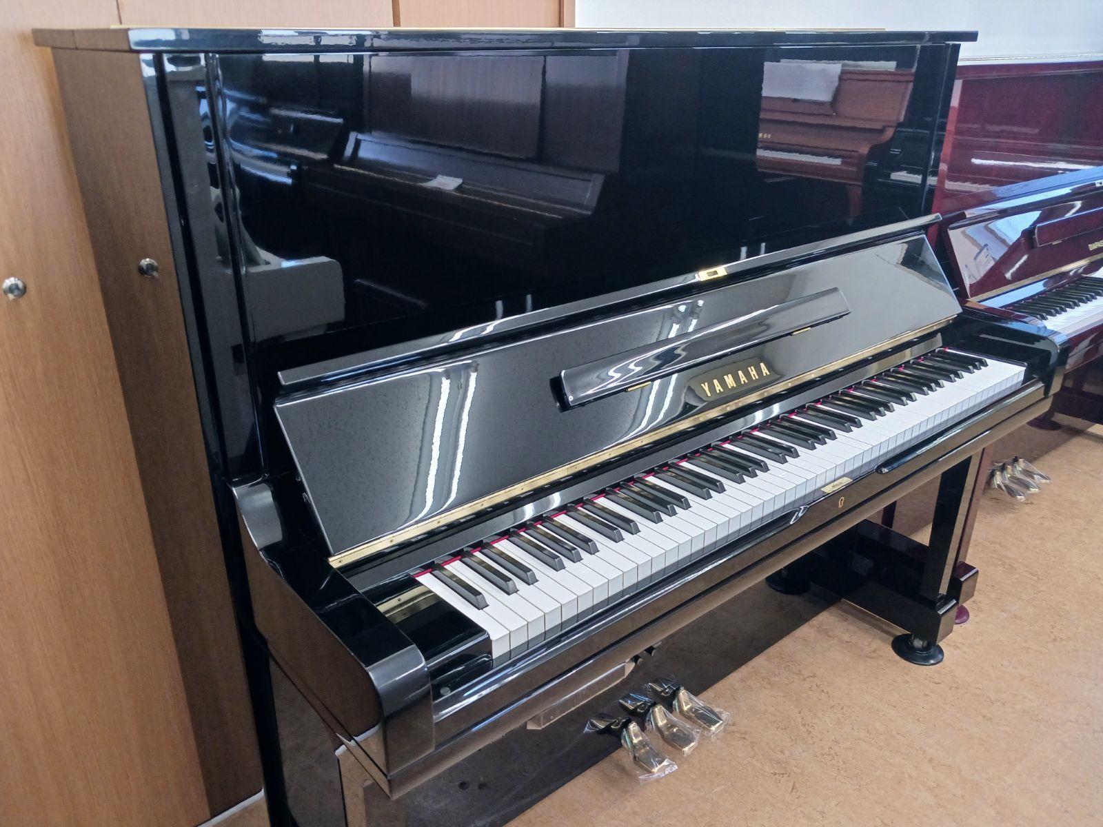 期間限定値下げ。YAMAHA アップライトピアノ U3H リニューアル品