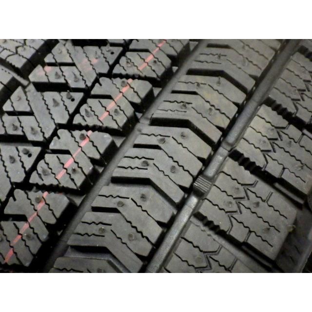 激安で季節を先取り。 SA769 K0202575 ● 製造 約9.5部山●BS BLIZZAK VRX2●175 65R15 ●4本