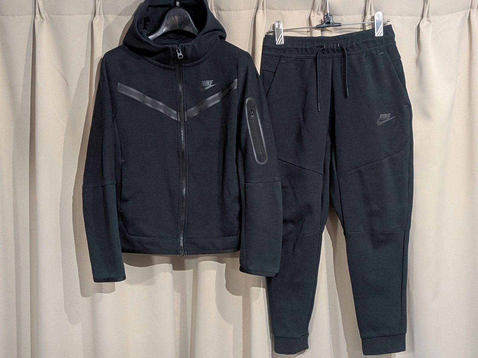 NIKE ナイキ テックフリース パーカー パンツ 上下 セットアップ ジュニアM 140-150 黒