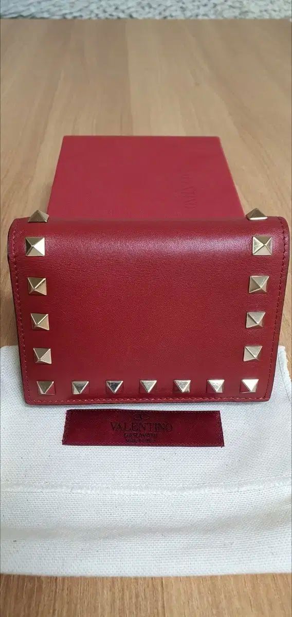 ロックスタッズ 二つ折り財布|財布