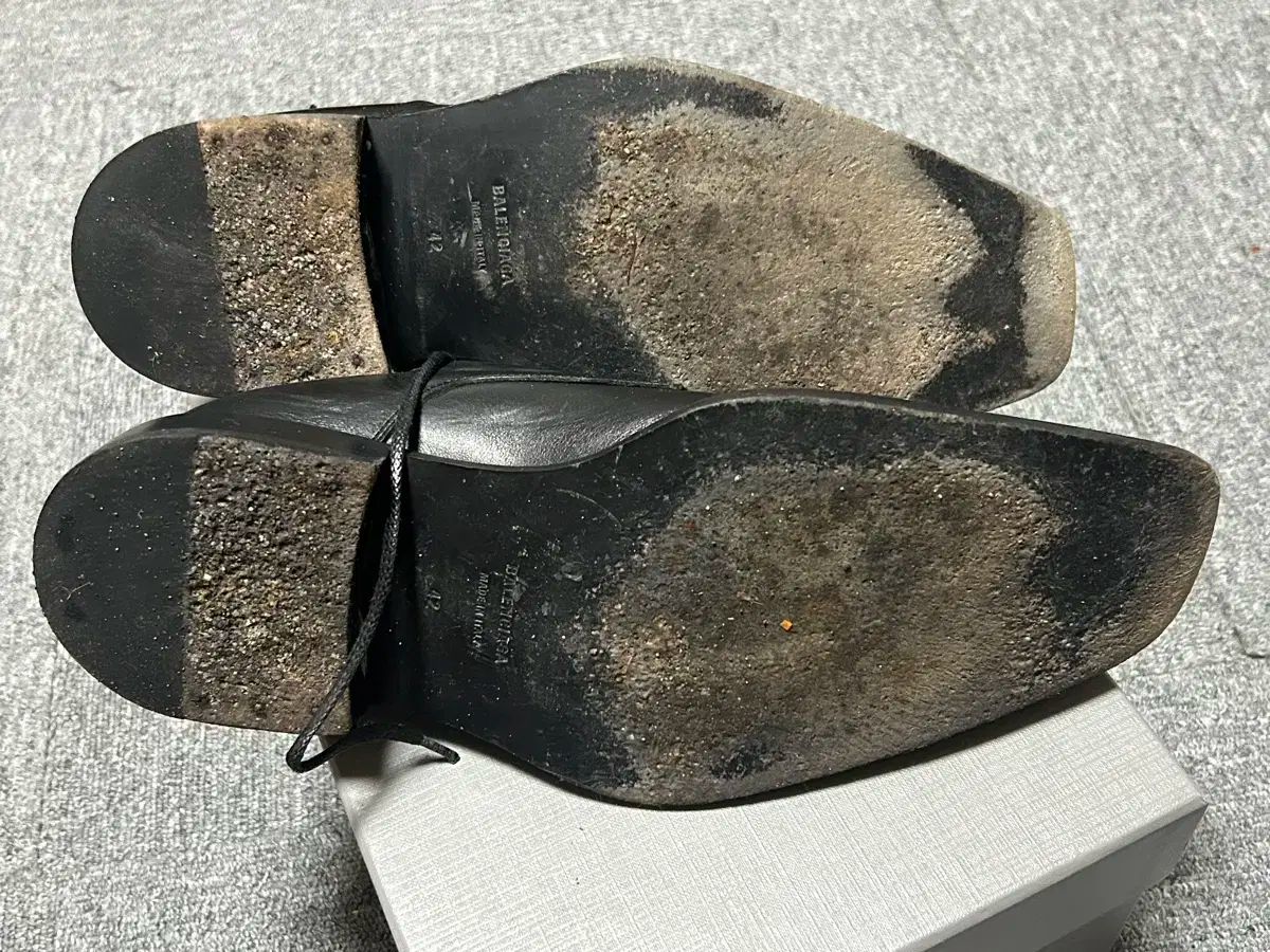 BALENCIAGA バレンシアガ