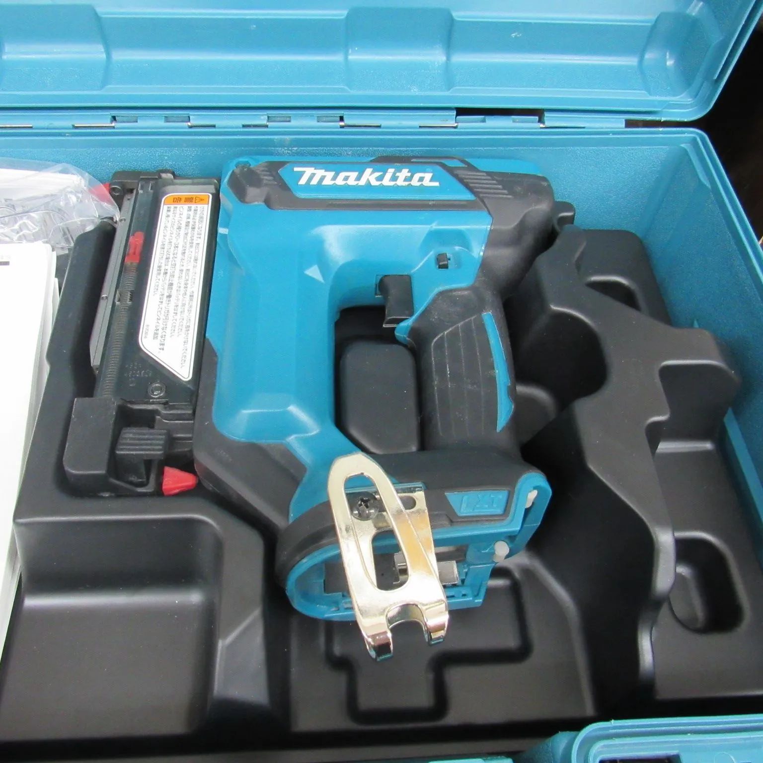 マキタ makita 充電式 ピンタッカ PT353DZK エキスパート藤沢辻堂店 ピンタッカー