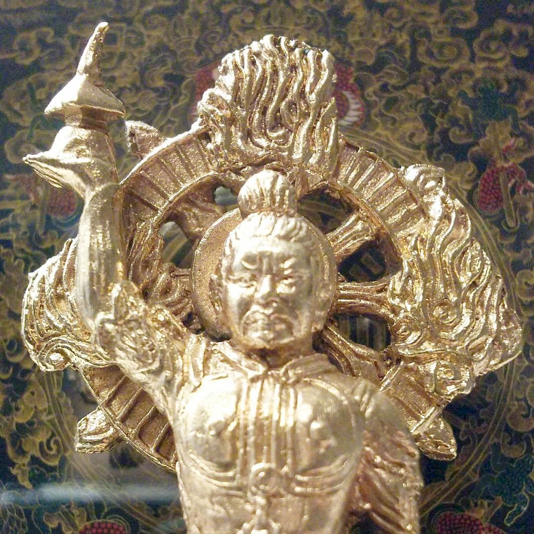 毘沙門天（多聞天）　仏像　銅製　全長10.8cm　仏教美術　七福神 毘沙門天（多聞天） 仏像 銅製 全長10.8cm 仏教美術 七福神 - メルカリ