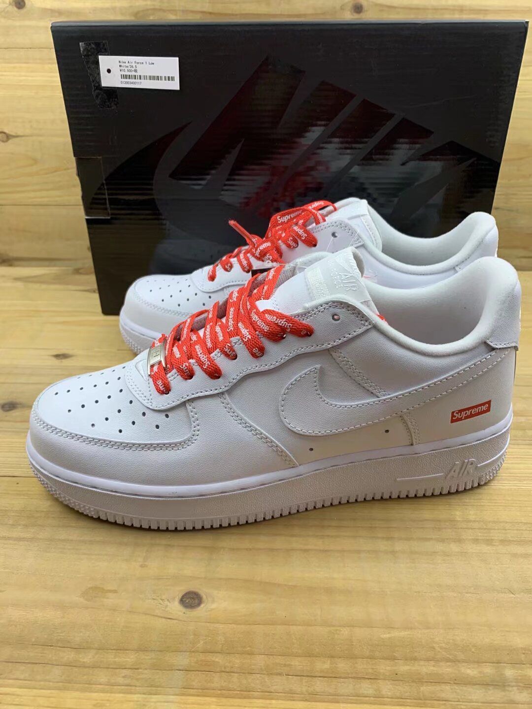 2022年最新版☆高級感溢れる Supreme® Nike® Air Force 1 ホワイト ...