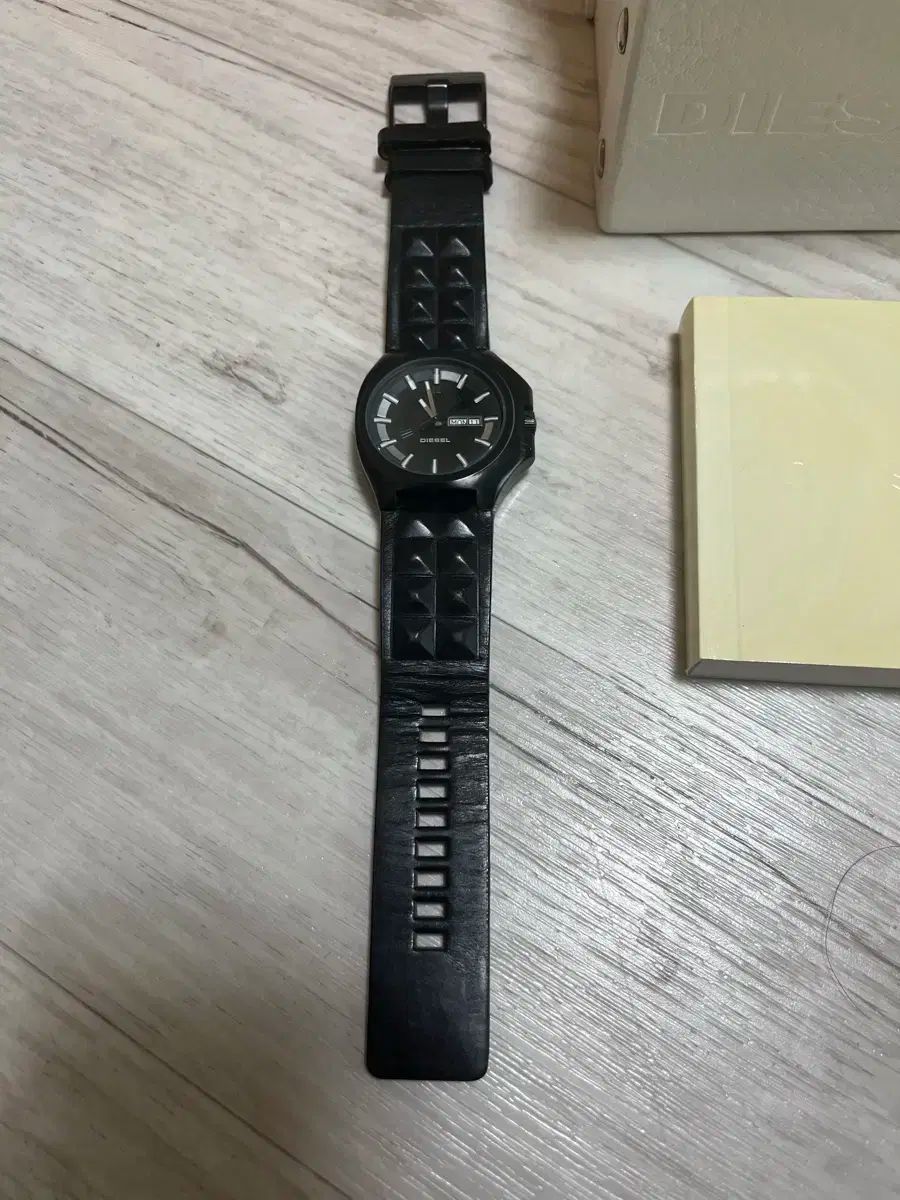 DIESEL ディーゼル