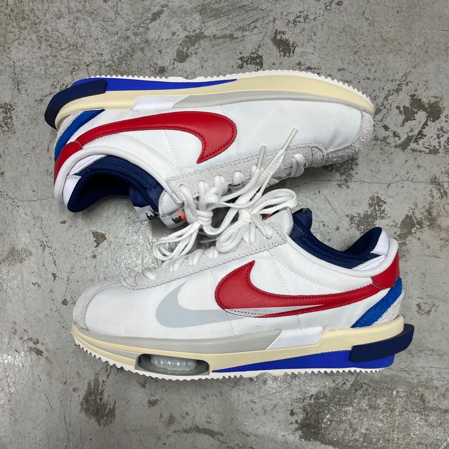 新品 sacai Nike Zoom Cortez White and University Red DQ0581-100