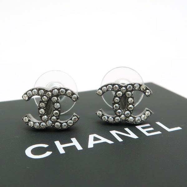 CHANEL ココマーク ピアス F19V ラインストーン メタル ガンメタ 美品