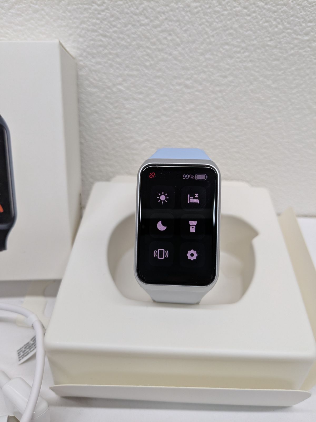 【新品未開封】OPPO Band2　ライトブルー 新品未開封OPPO Band 2 ライトブルー OPPO Band 2 ライトブルー