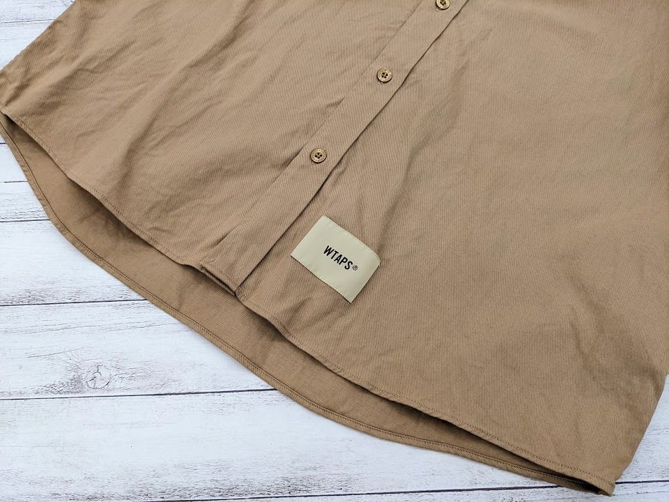 美品 21AW WTAPS ダブルタップス BD 03 LS／COTTON. TWILL ボタンダウン コットン ツイル 長袖シャツ サイズ01  ボタンダウン ベージュ系