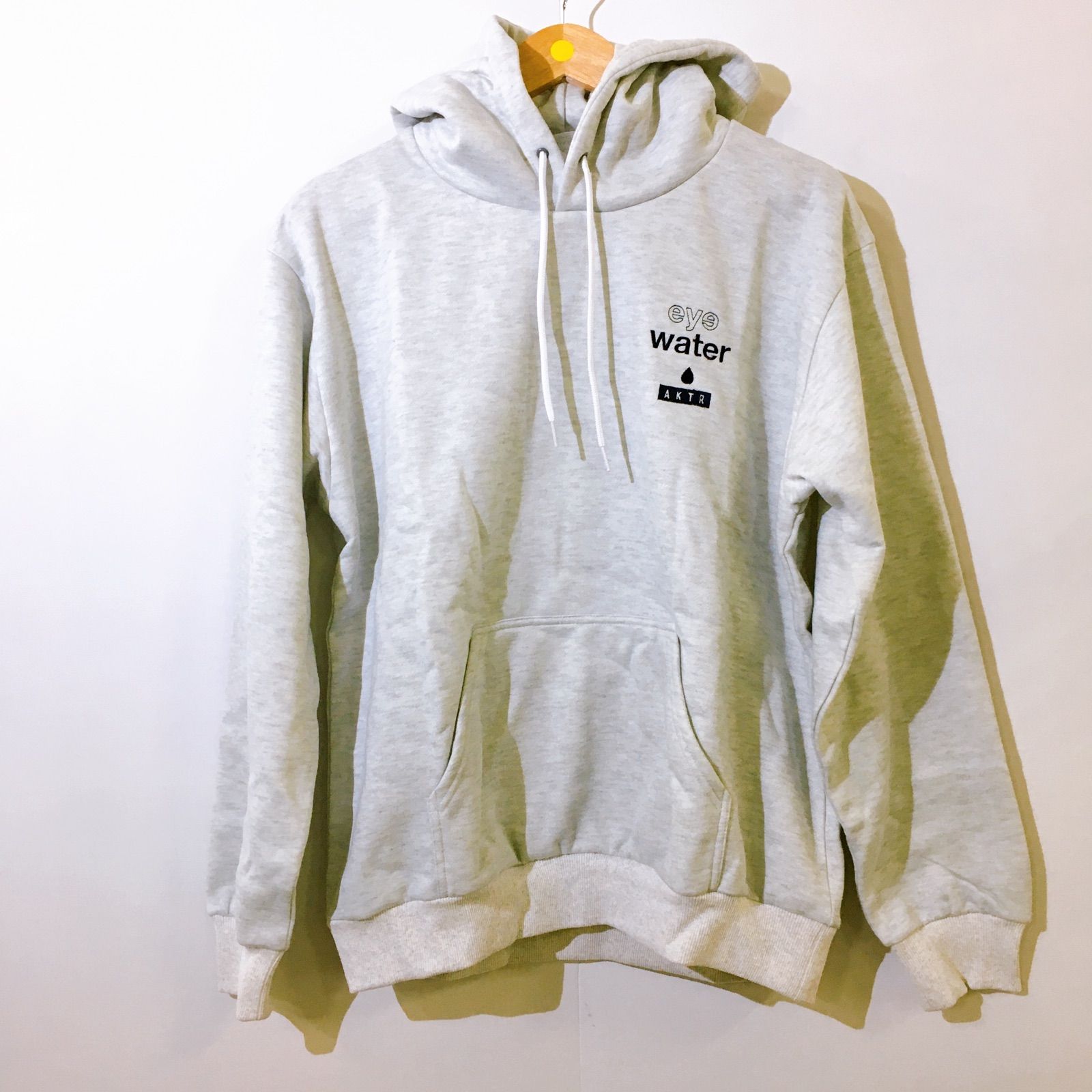 美品】AKTR パーカー eyewater メンズ Mサイズ - メルカリ 美品】AKTR パーカー eyewater メンズ Mサイズ - メルカリ