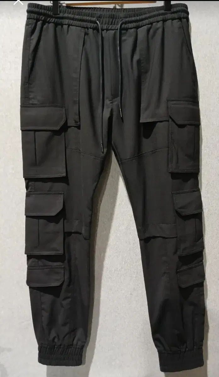 Juun.j メンズ パンツ | SSENSE 日本 JUUN.J コットンカーゴパンツ 44