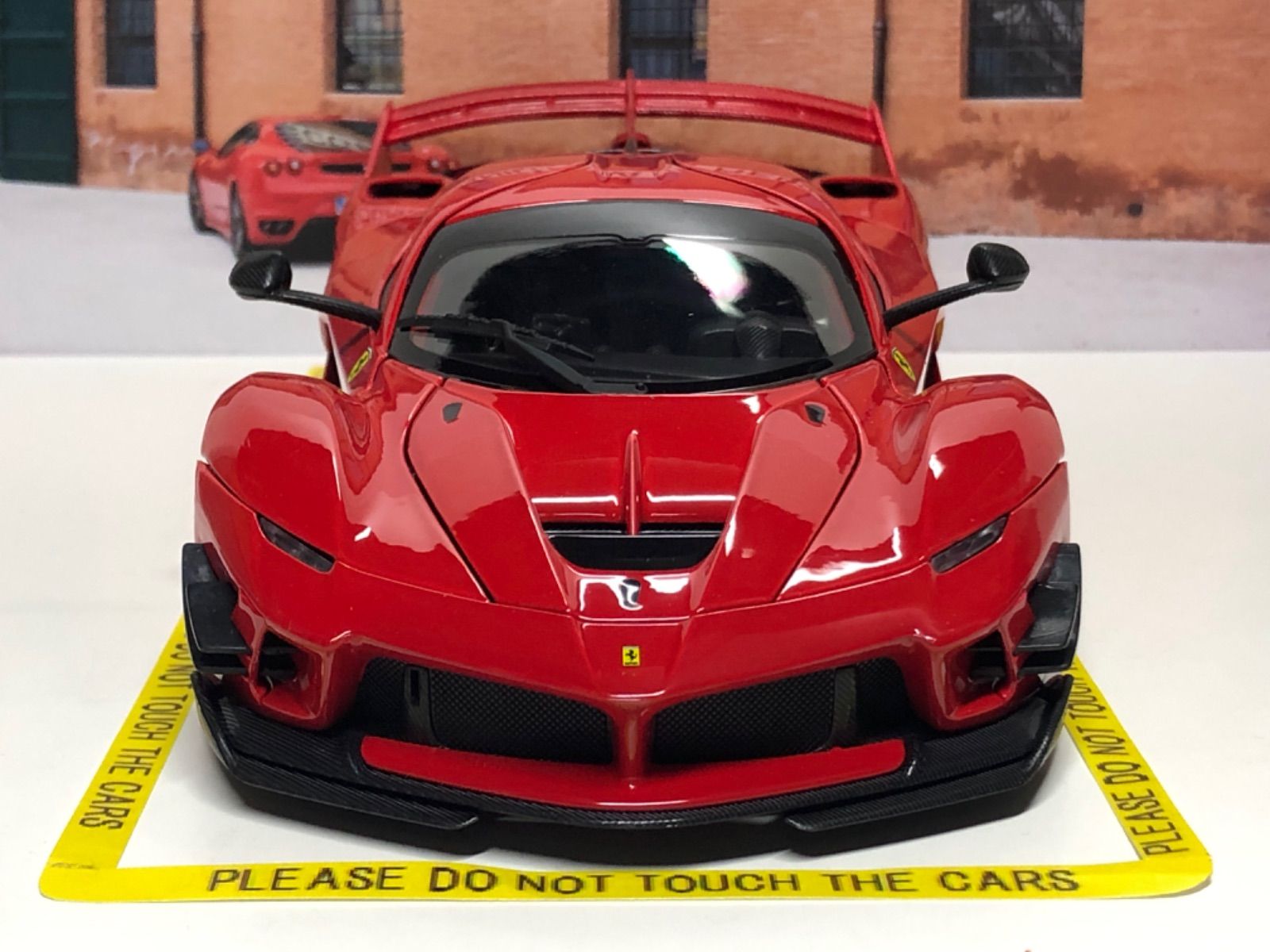 ブラーゴ 1/18 フェラーリ FXX K EVO レッド Ferrari - Garage FORZA