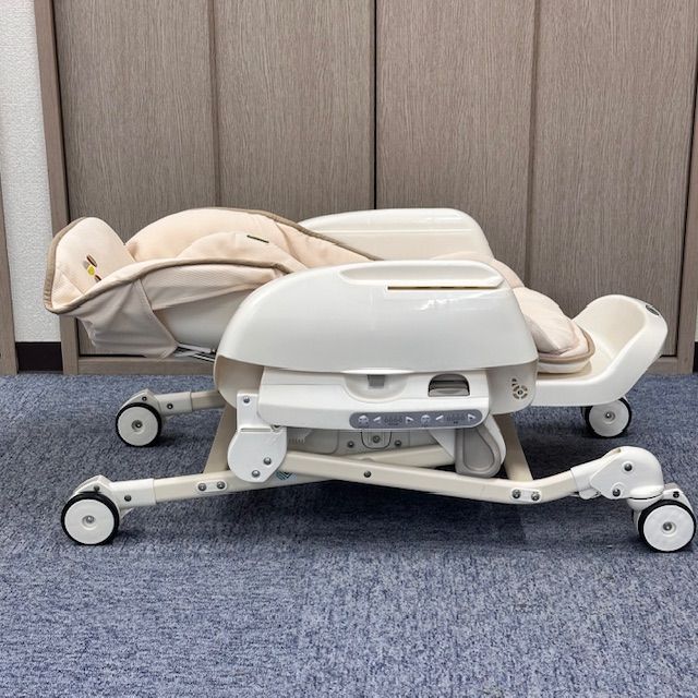 コンビ ハイ・ローチェア ルシアスオートスイング combi 電動 バウンサー