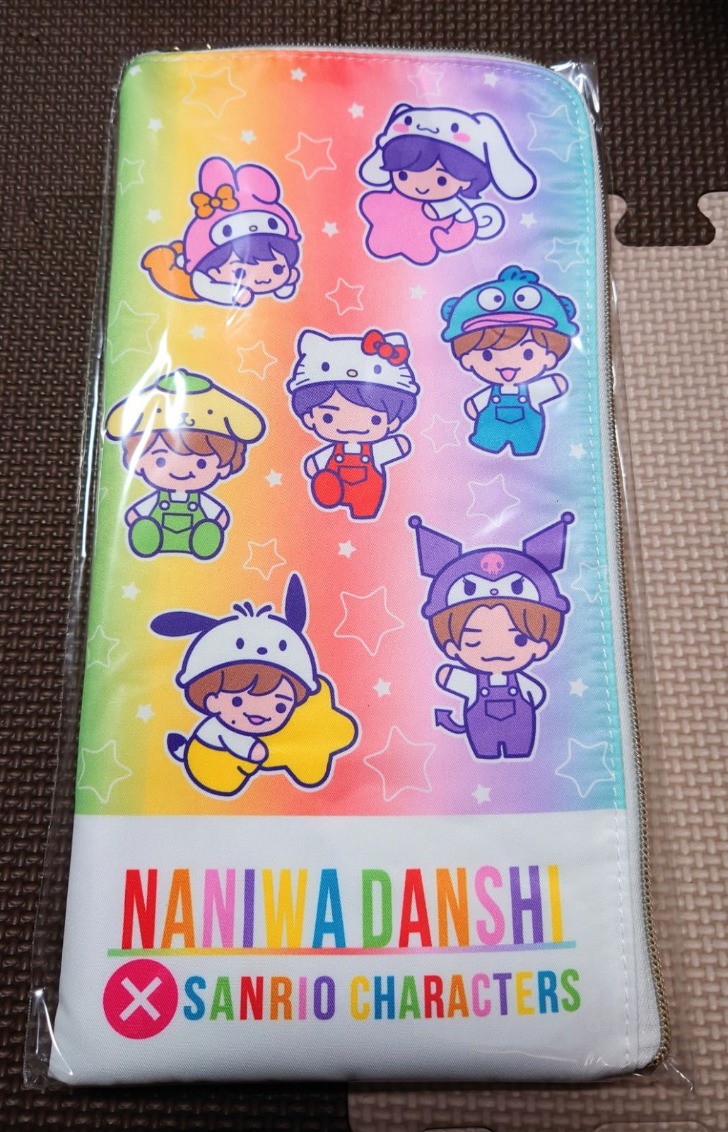 なにわ男子 サンリオコラボ マルチケース - メルカリ