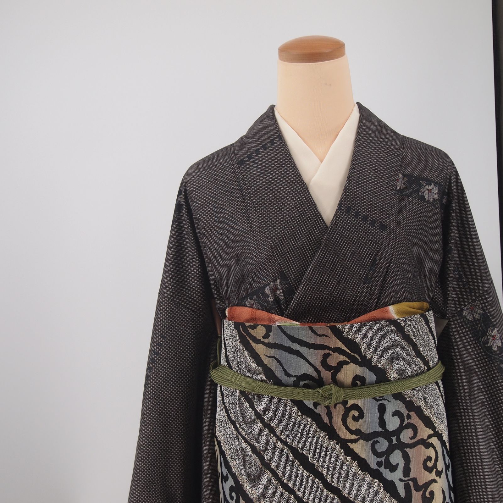 未使用】都喜ヱ門 本場大島紬 美品［K008］ - メルカリ