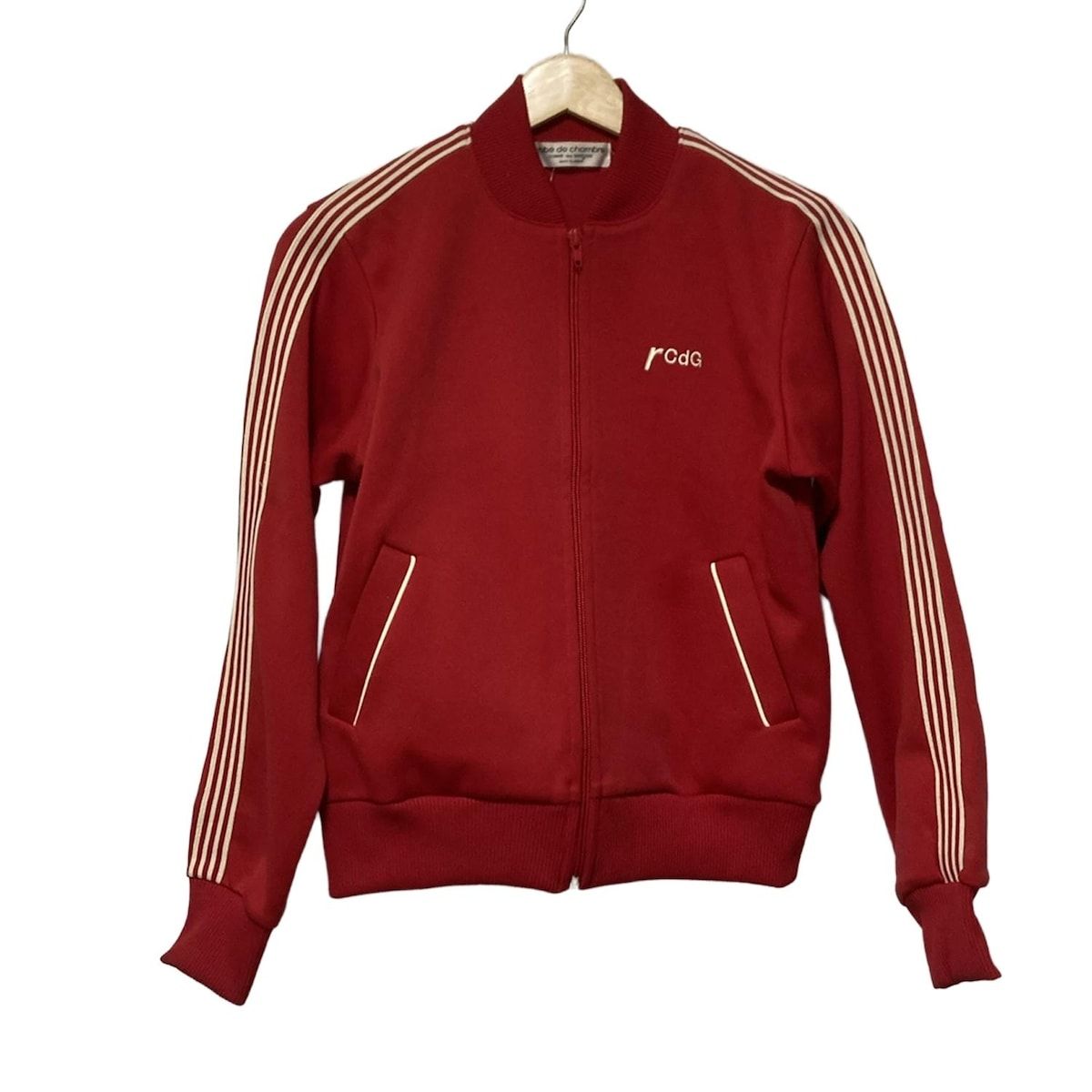 robe de chambre COMME des GARCONS ローブドシャンブル コムデギャルソン ジャージ レディース - レッド×アイボリー 長袖|ジップアップ