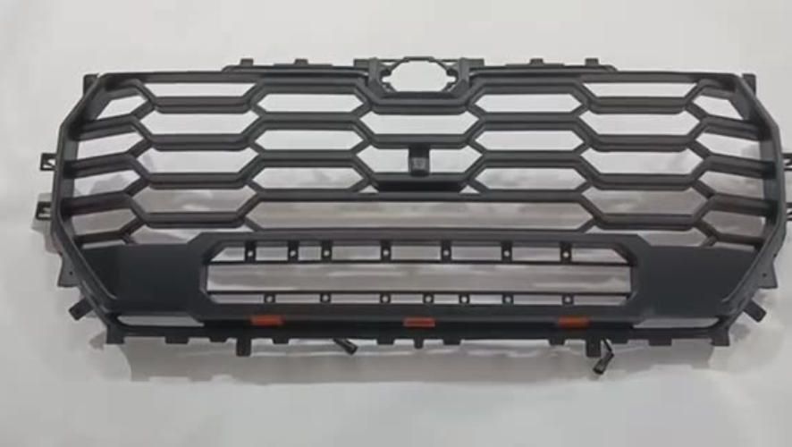 適用されます2025-2025トヨタセコイアSEQUOIA改装TRD PROモデル中網無字母モデル