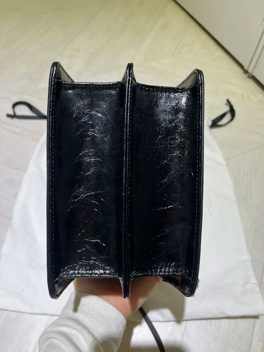 MARGESHERWOOD グランマミニバッグ ブラック DECORATOM_COM_BR