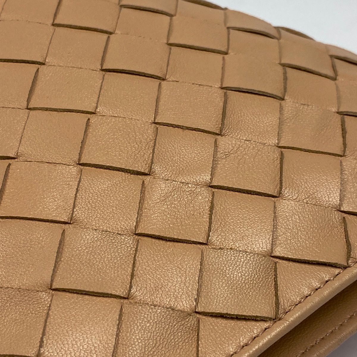 未使用に近い　ボッテガヴェネタ　ツイスト　ハンドバッグ　カーフレザー　キャメル ボッテガヴェネタ BOTTEGAVENETA イントレチャート ハンドバッグ