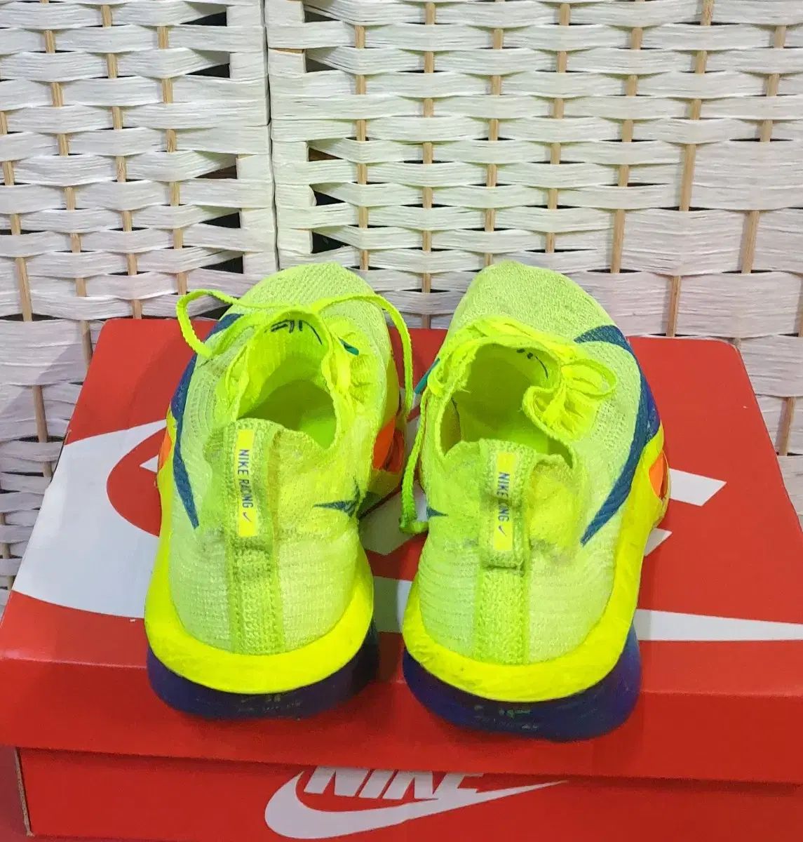 ランニングシューズ 265mm