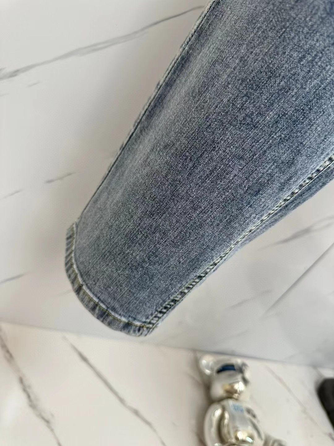 今日 Fendi Summer Light Jeans フェンド サマー ライトジーンズ DECORATOM_COM_BR