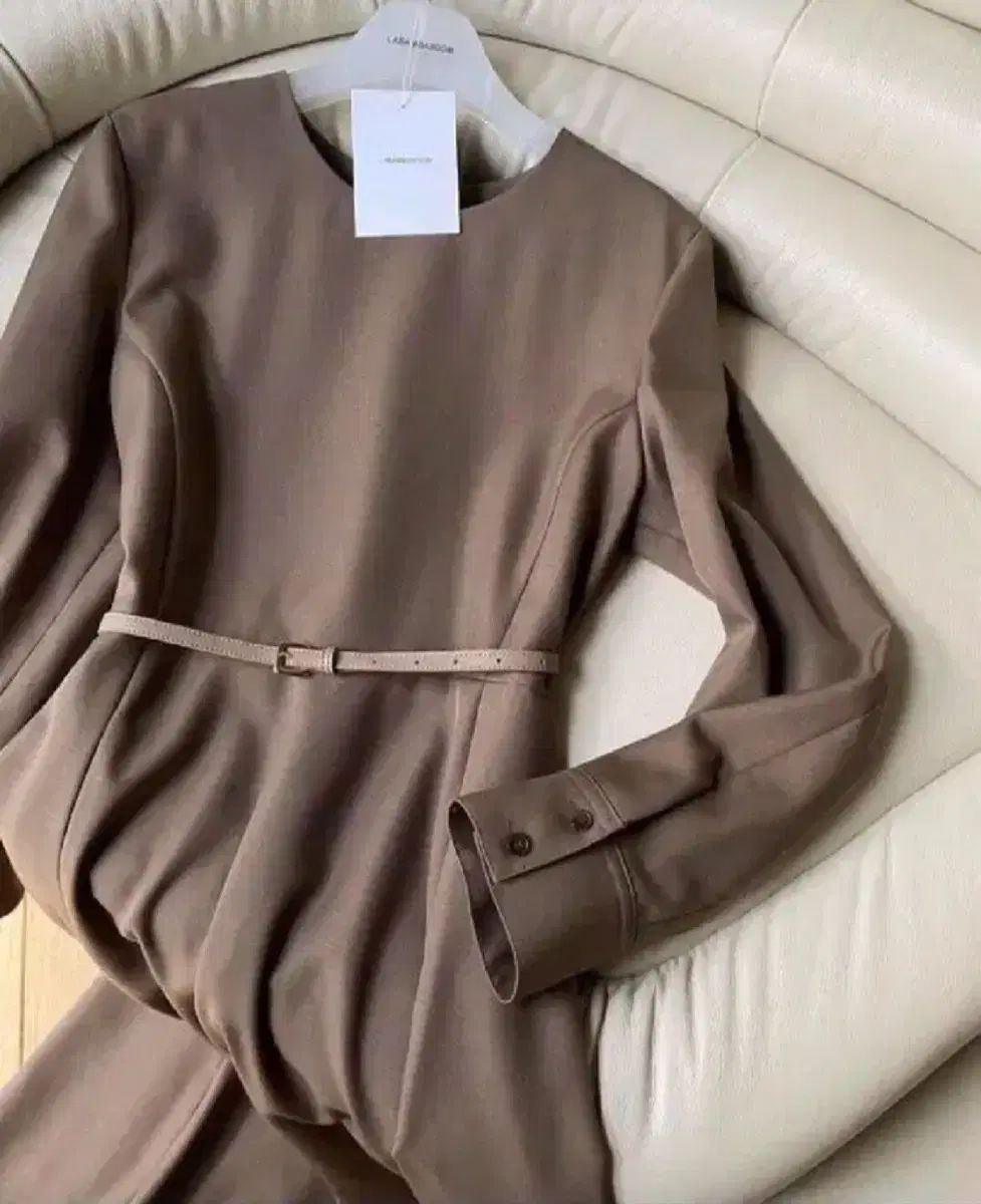 ラバンバ ルーム ベルト付き Classic ONE PIECE M タグ付き