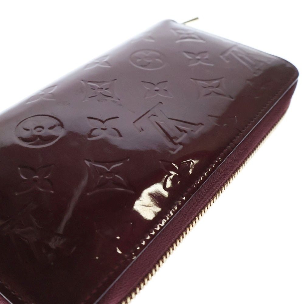 ヴィトン ジッピーウォレット ヴェルニ 長財布 赤 ボルドー エナメル