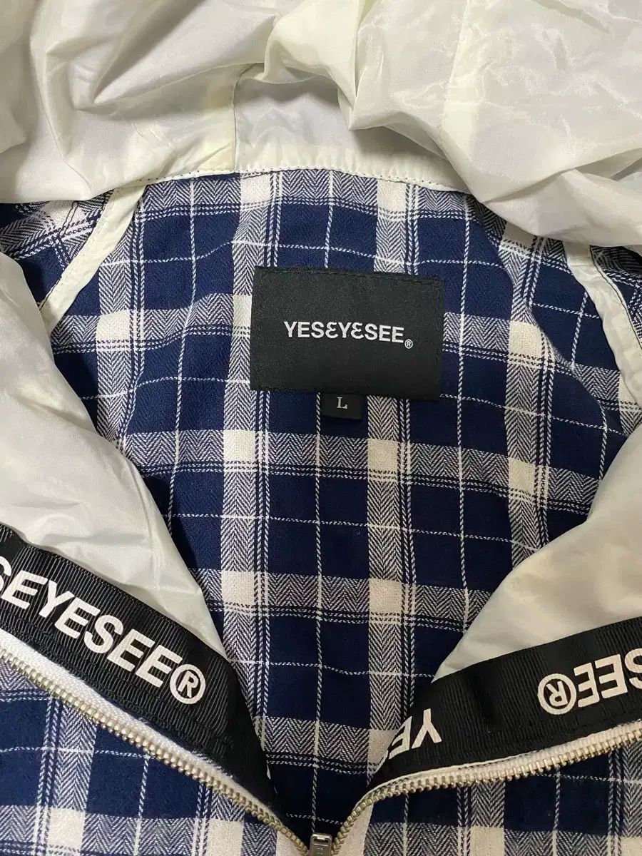 ウィンドブレーカー