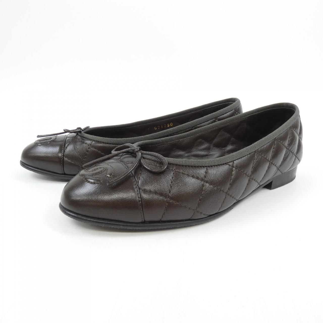 G26250X01000 フラットシューズ