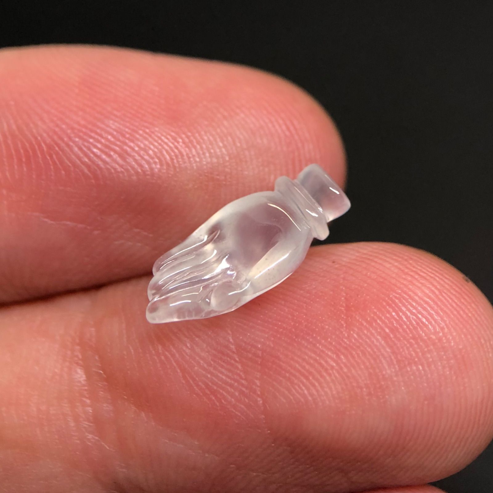 天然 本翡翠 彫刻ルース・ペンダントトップ・置物 約3.10ct 仏手 1点物 