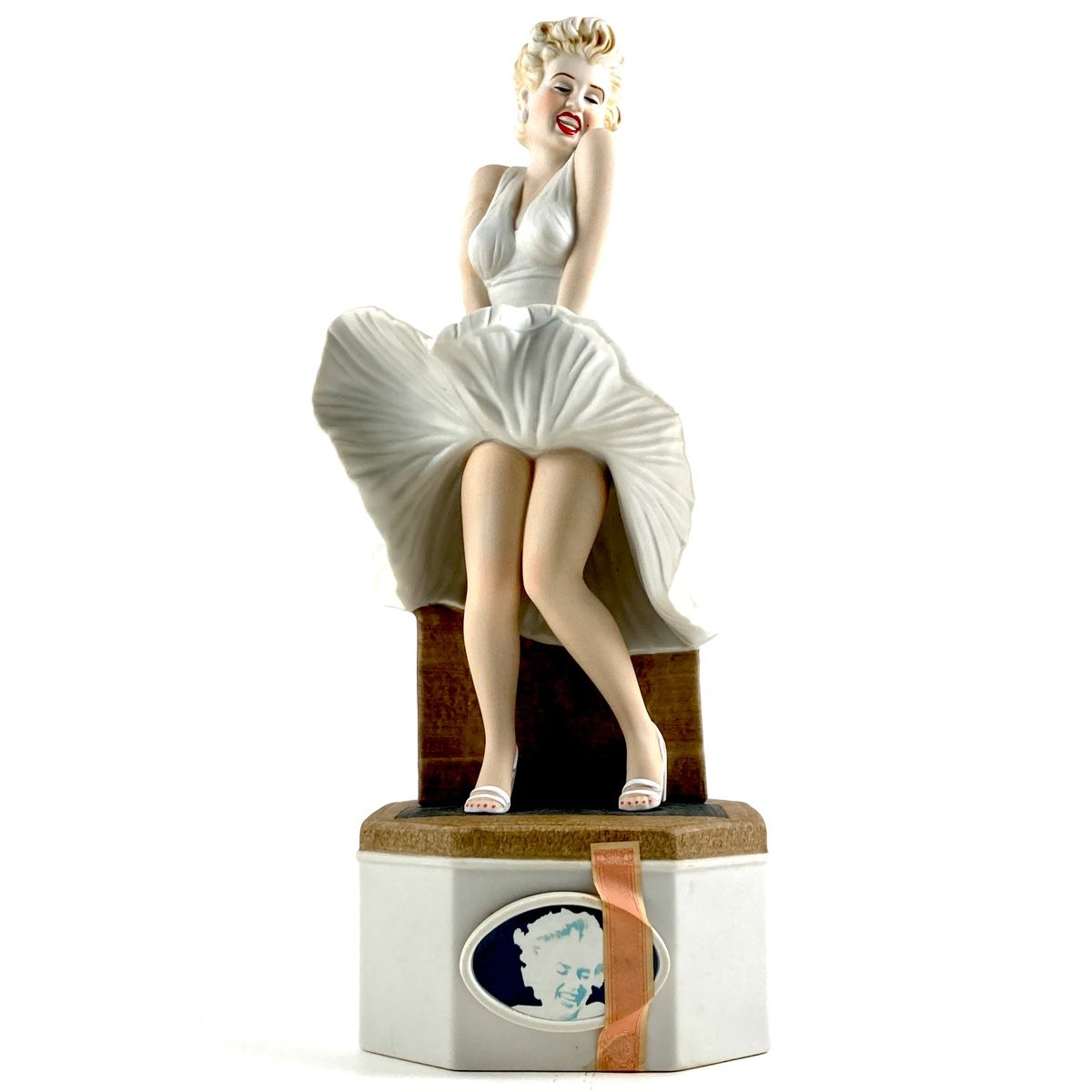 マリリンモンロー 陶器ボトル 6年バーボン 古酒 - バイセル