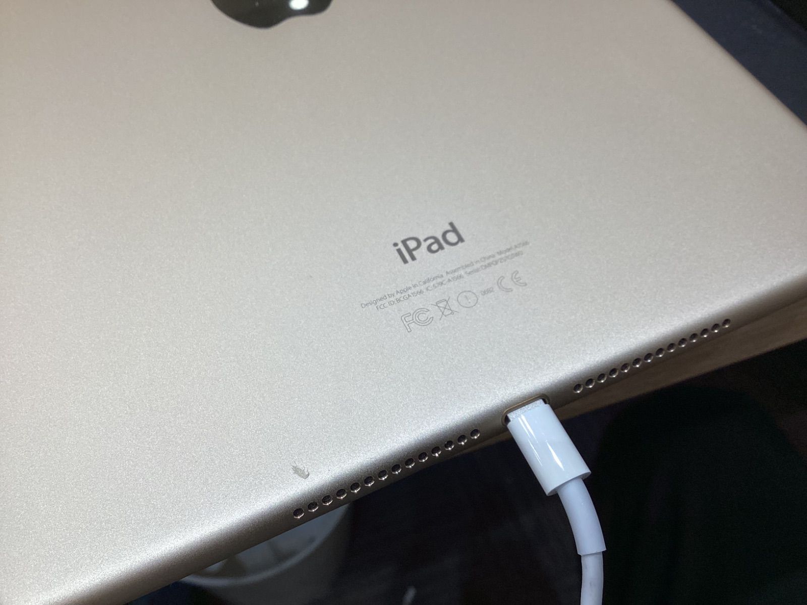 KA912 Apple iPad Air2 64GB 第2世代 Wi-Fiモデル 動作確認済み