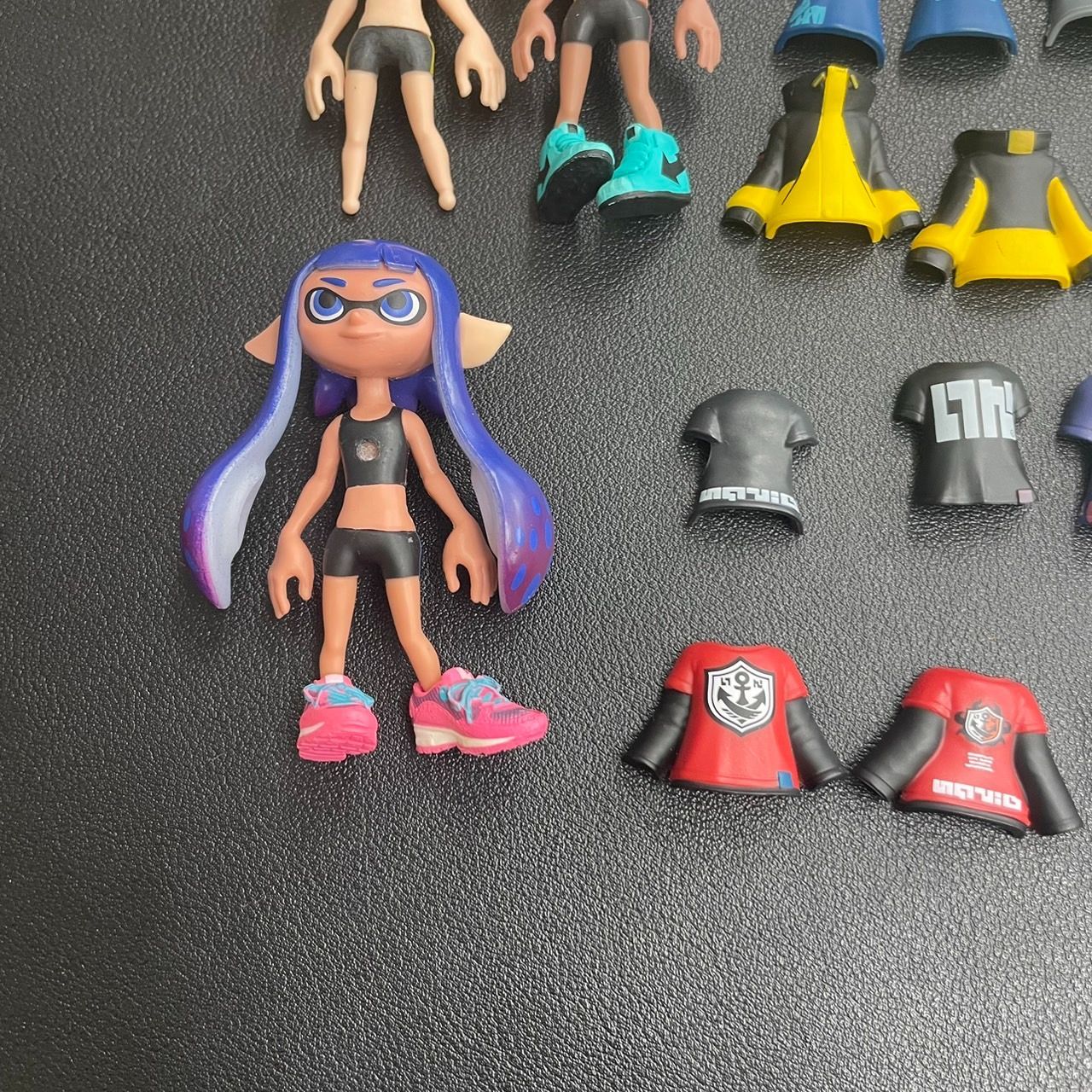 スプラトゥーン2 きせかえギアコレクション 復刻版｜発売日：2023年9月18日｜バンダイ キャンディ公式サイト