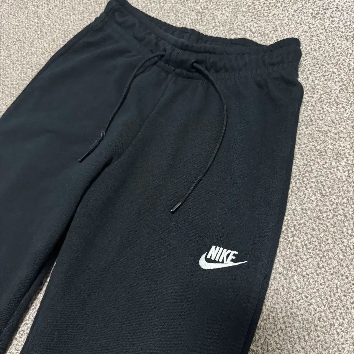 NIKE ナイキトレーニングパンツ　レディース　新品　Mサイズ 楽天市場】ナイキ パンツ レディース（フィットネス