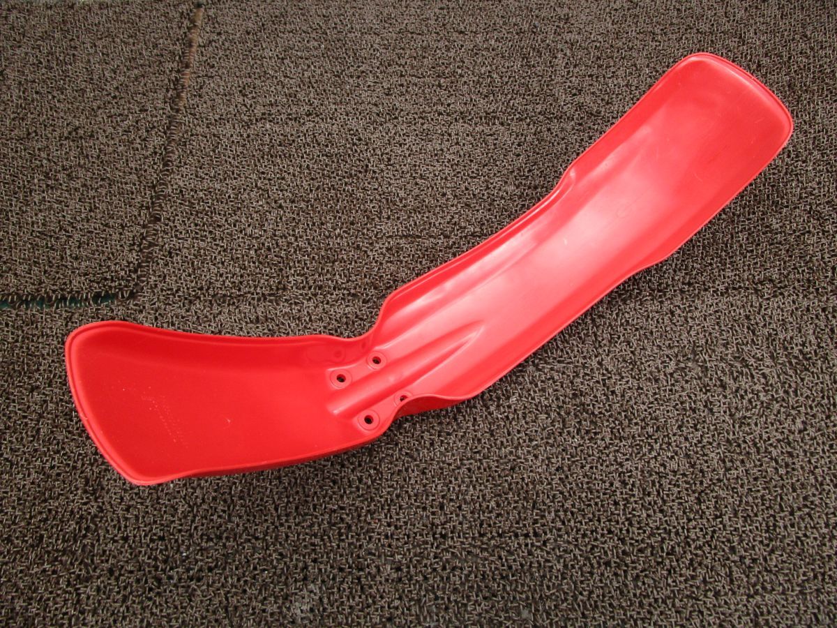 フロントフェンダー