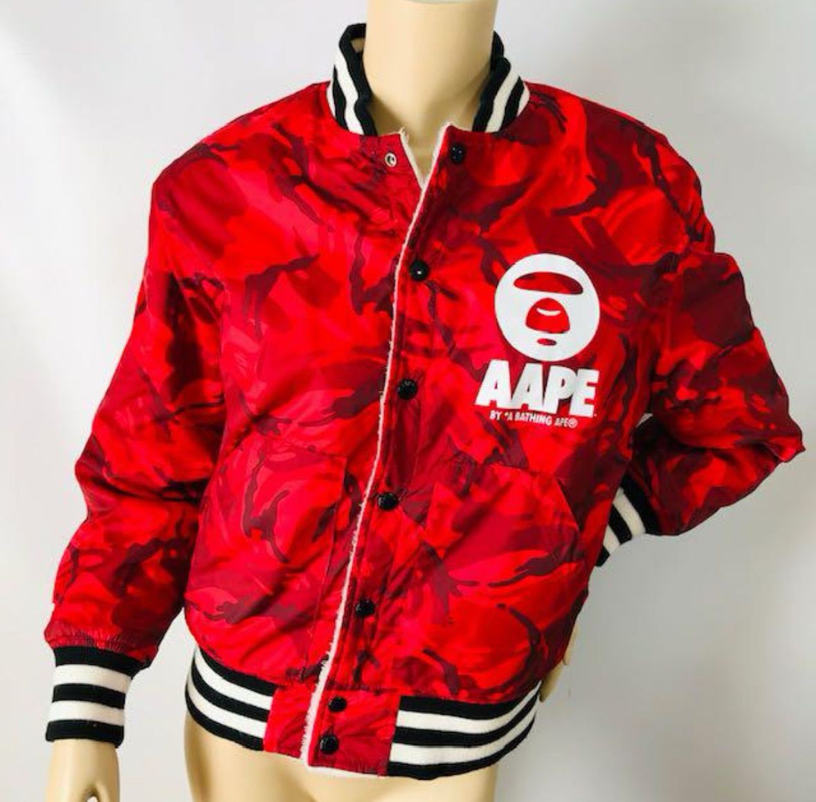 美品☆A BATHING APE・ア ベイシング エイプ レディース カモフラ猿 